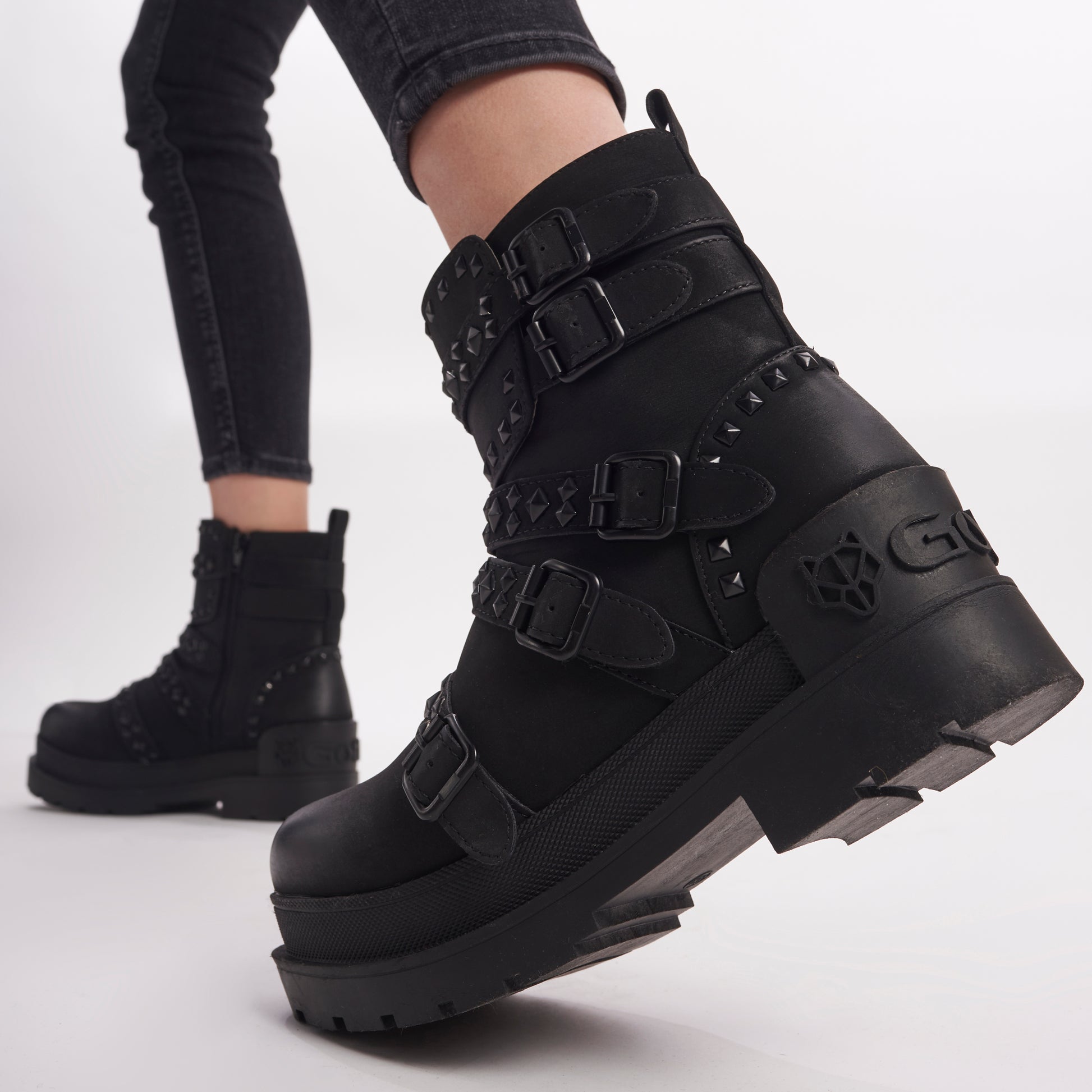 Botín Plataforma Negro Mujer 25682