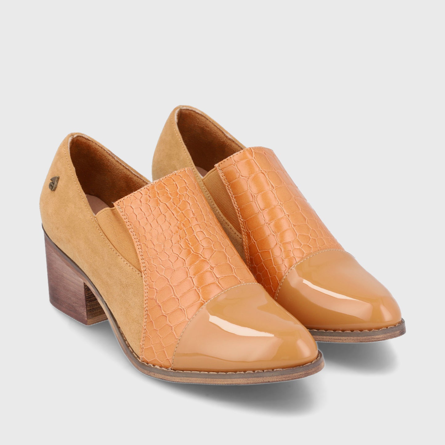 Zapato Taco Camel Mujer 33731