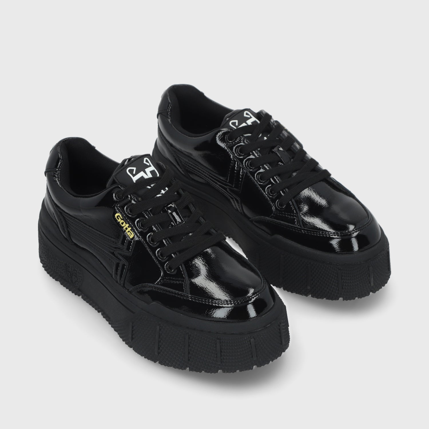 Zapatilla Negra Charol Mujer 43051