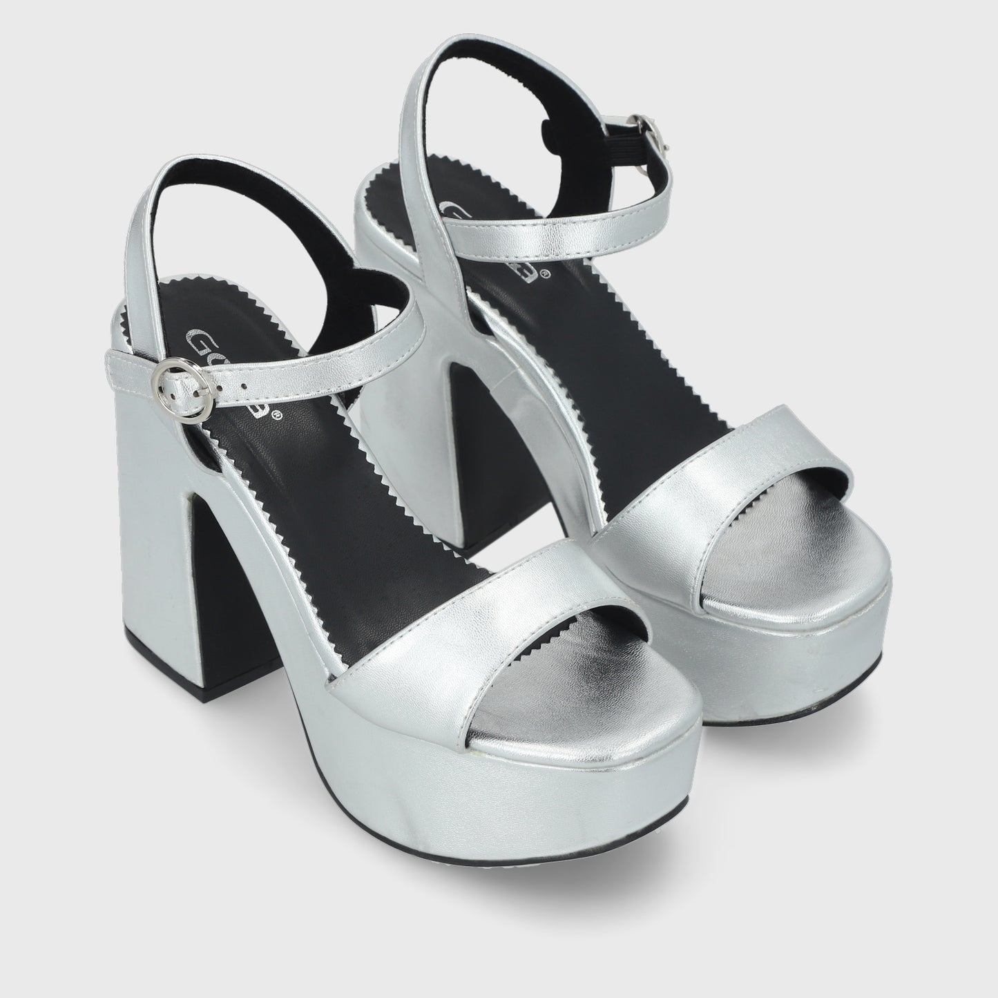 Sandalia Taco Plateada Mujer 45910