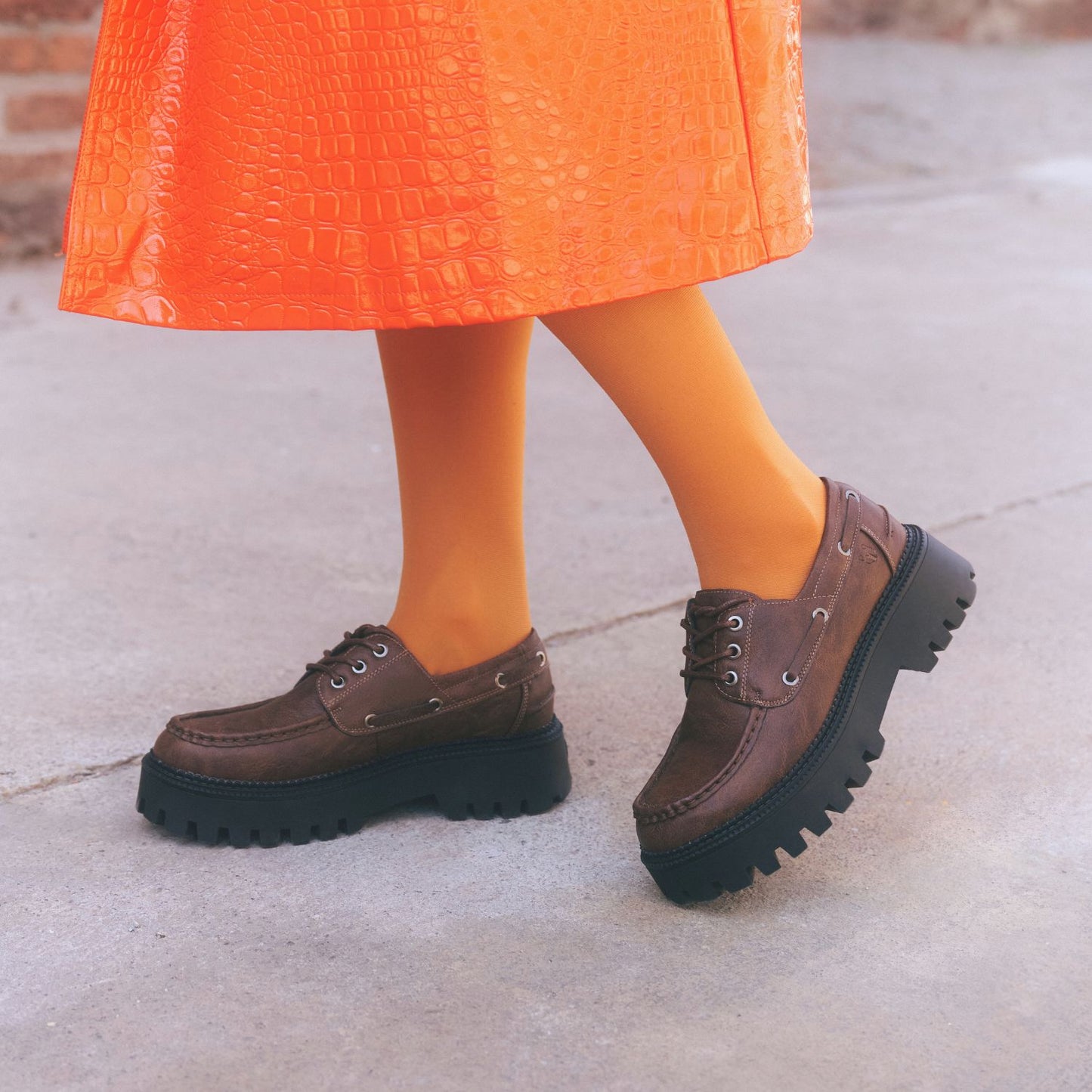 Zapato Plataforma Café Mujer 46302