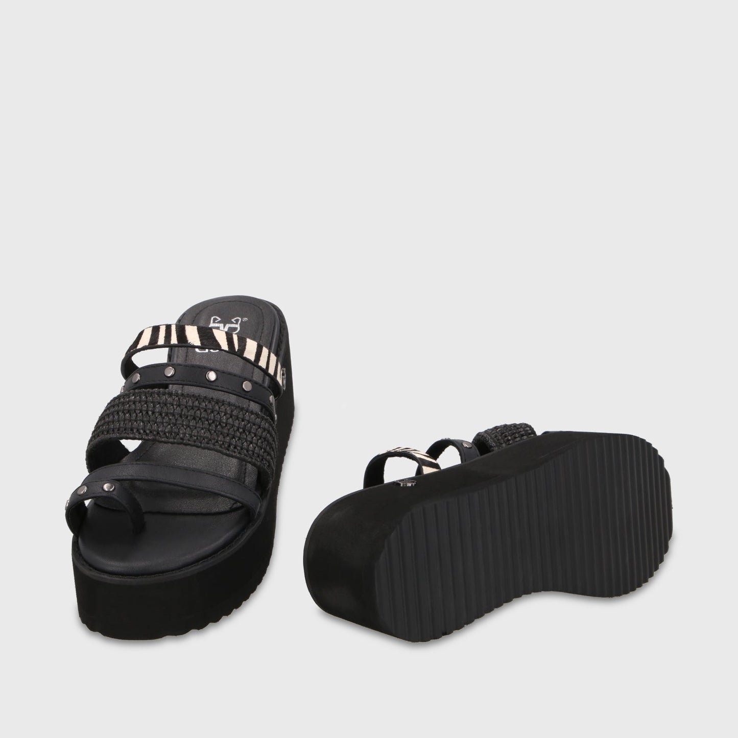 Sandalia Plataforma Negra Mujer 15617 - Gotta Perú