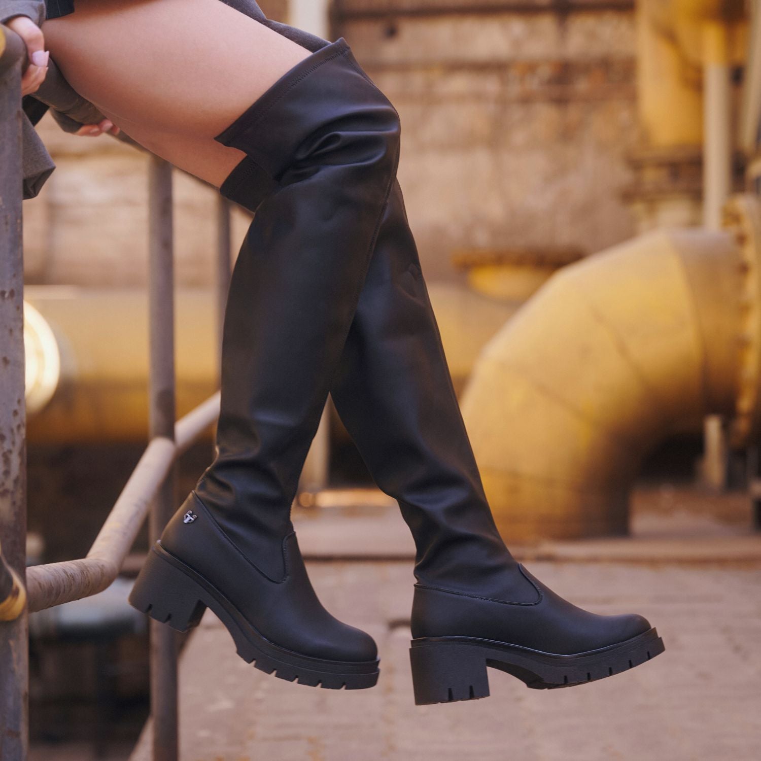 Bota Taco Negra Mujer 46204 - Gotta Perú