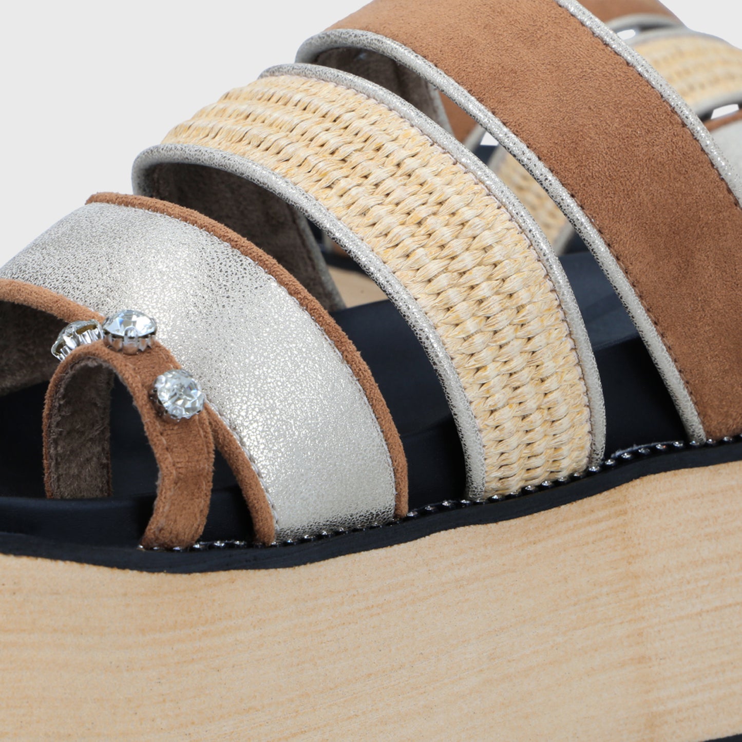 Sandalia Plataforma Beige Mujer 15662