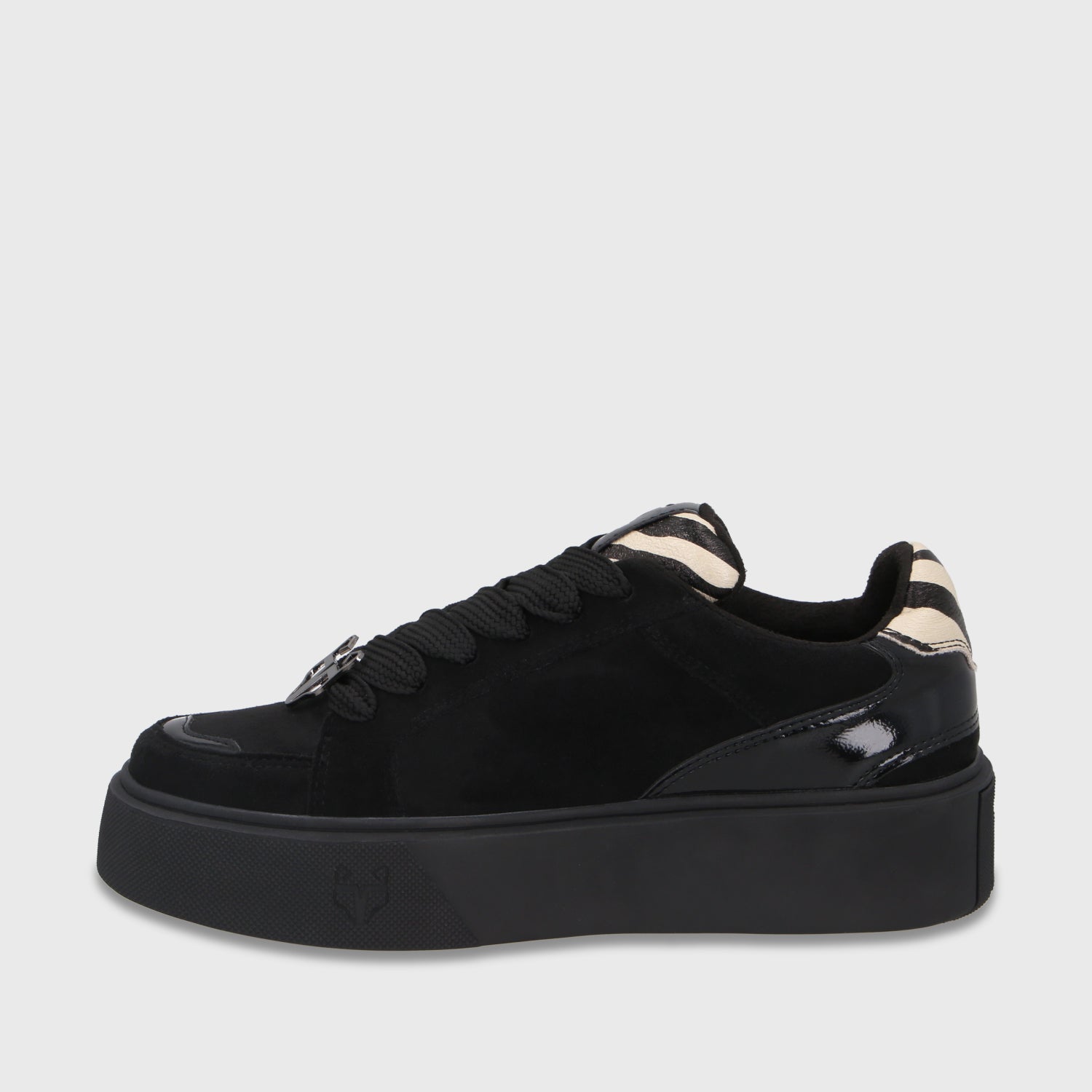 Zapatilla  Negra Mujer 43046