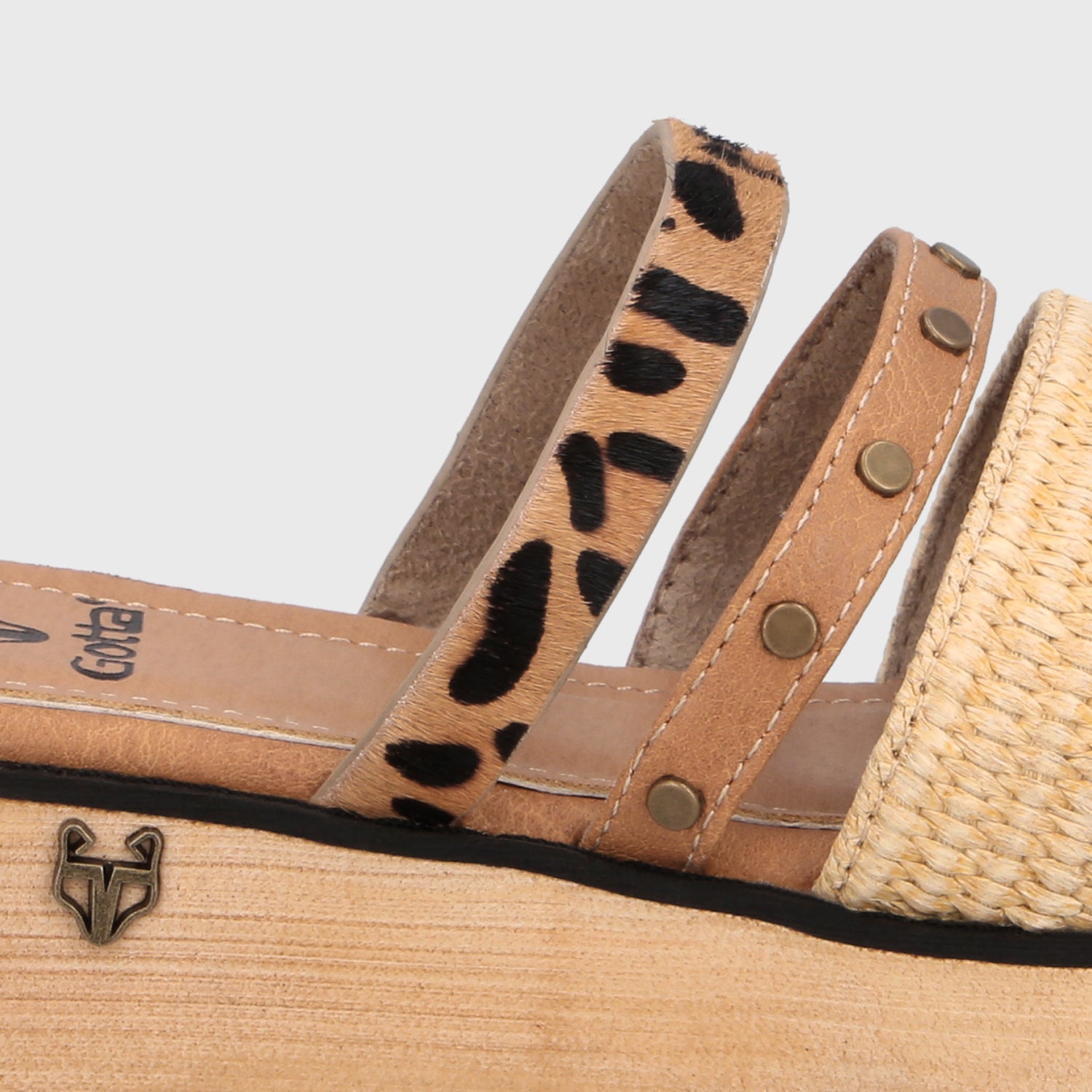 Sandalia Plataforma Beige Mujer 15617 - Gotta Perú