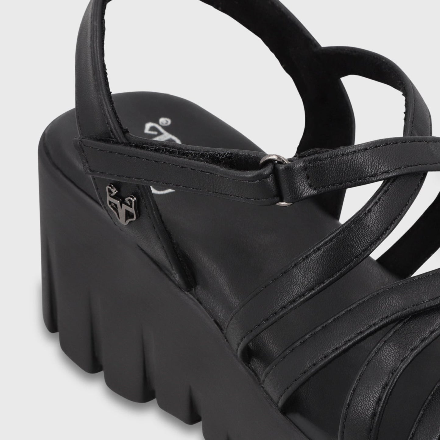 Sandalia Plataforma Negra Mujer 65940 - Gotta Perú