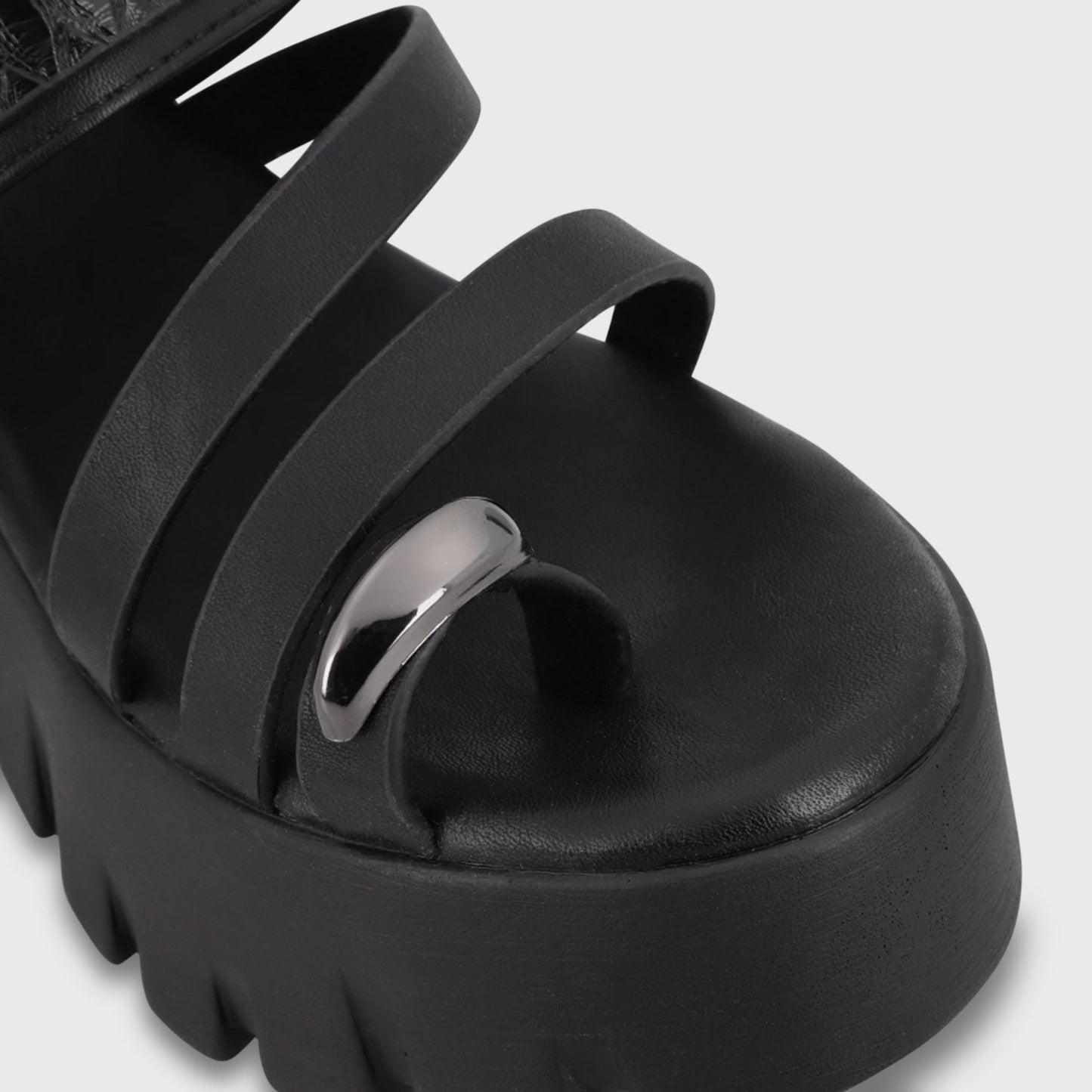 Sandalia Plataforma Negra Mujer 65941 - Gotta Perú