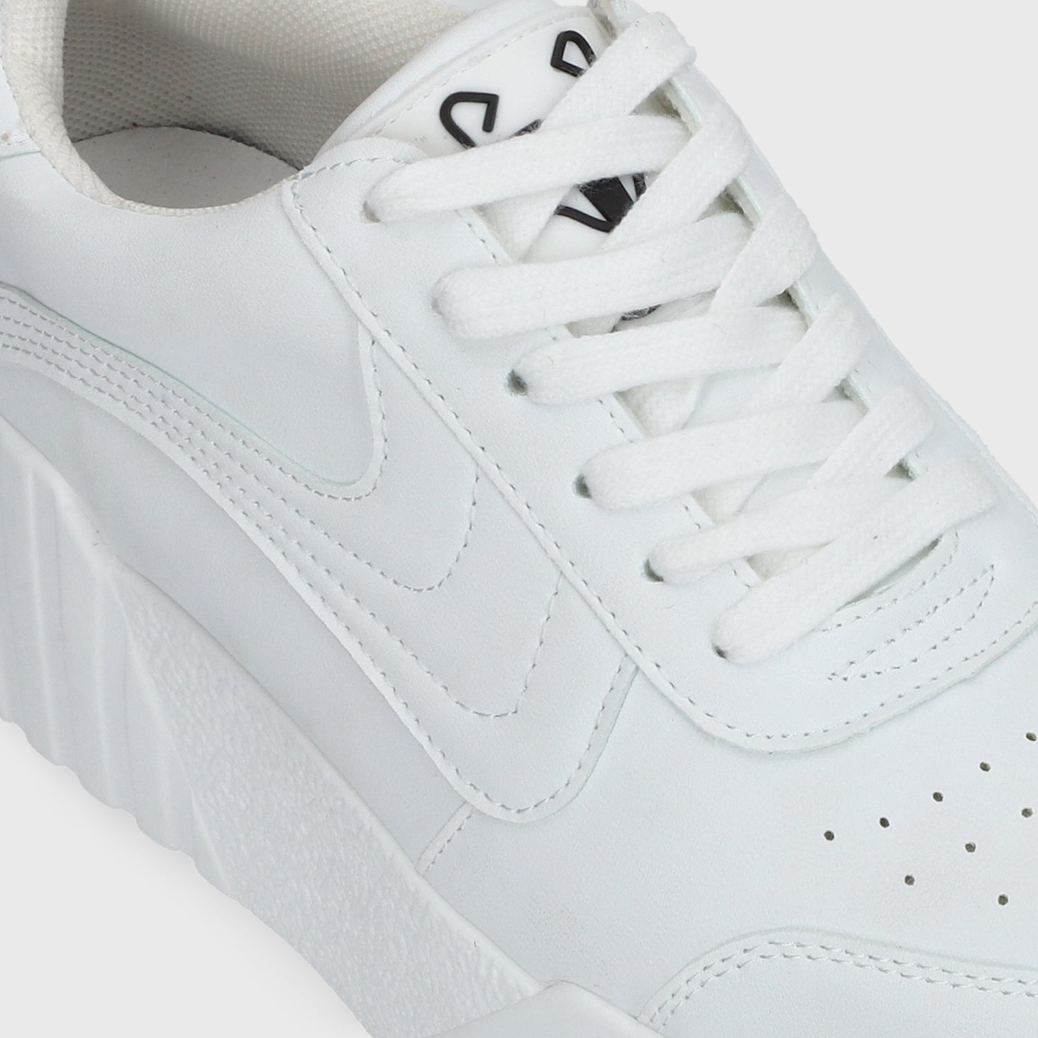 Zapatilla Blanca Mujer 13142 - Gotta Perú