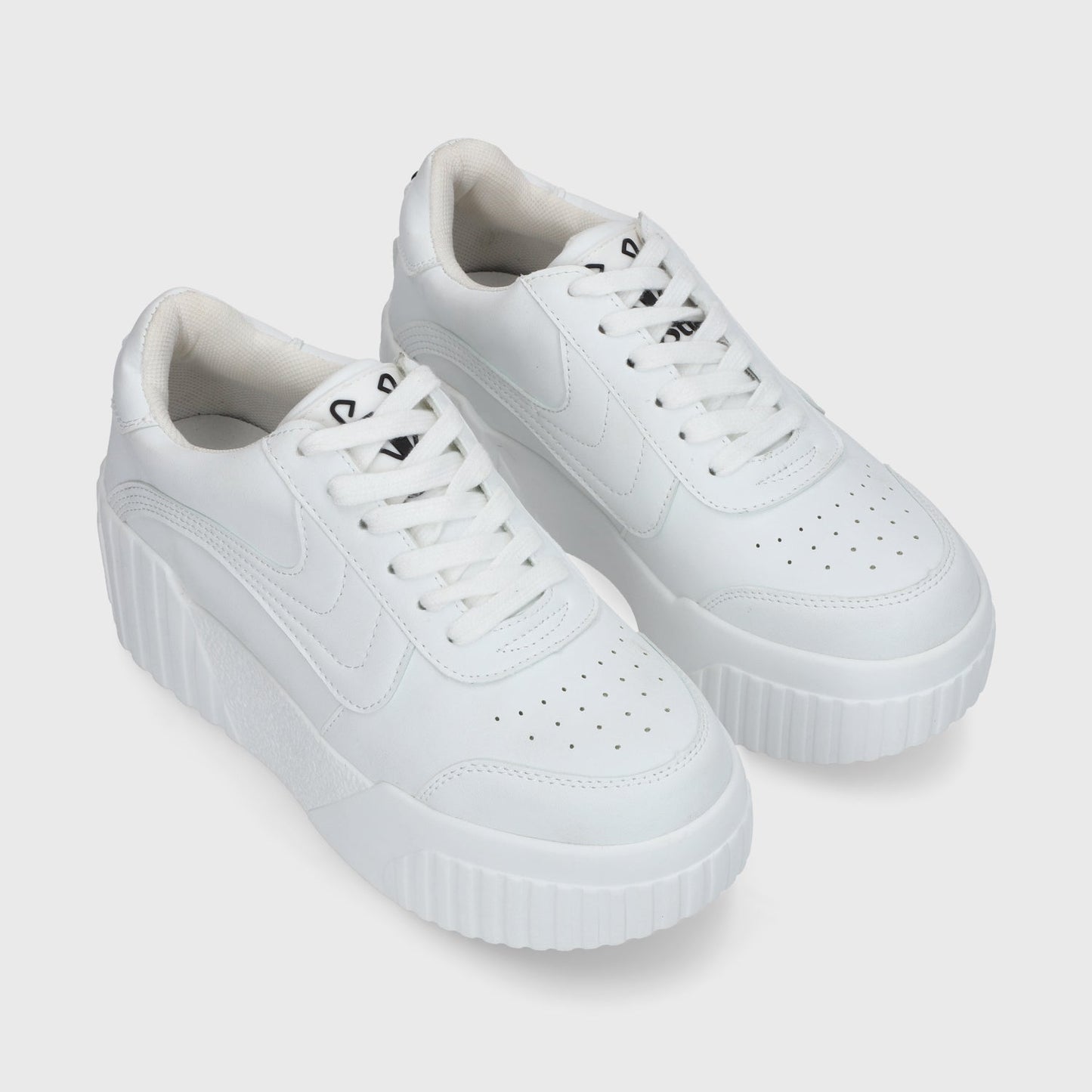 Zapatilla Blanca Mujer 13142 - Gotta Perú