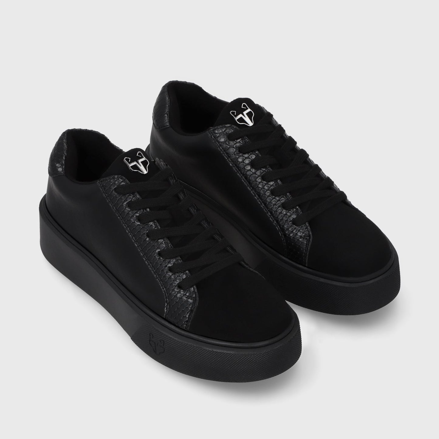 Zapatilla Negra Brillante Mujer 43042 - Gotta Perú