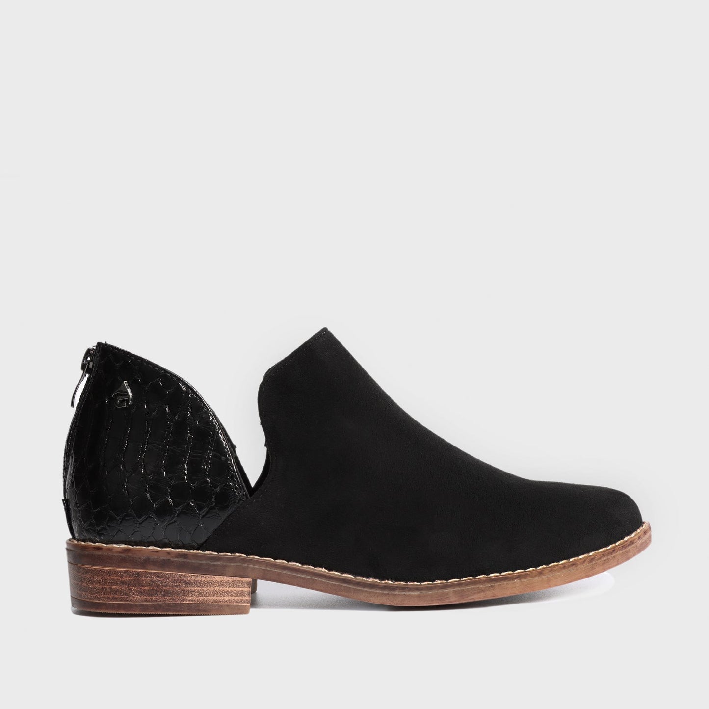 Zapato Negro Mujer 17563 - Gotta Perú