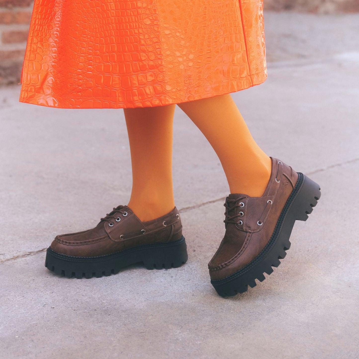 Zapato Plataforma Café Mujer 46302 - Gotta Perú